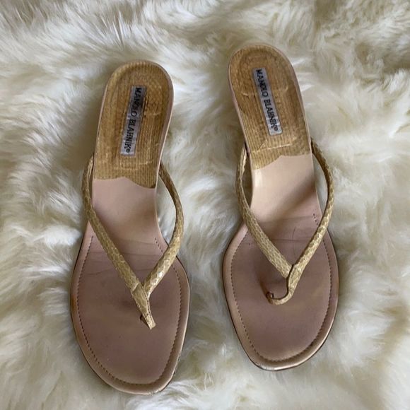 Manolo Blahnik Shoes - Manolo Blahnik Sandas size 38